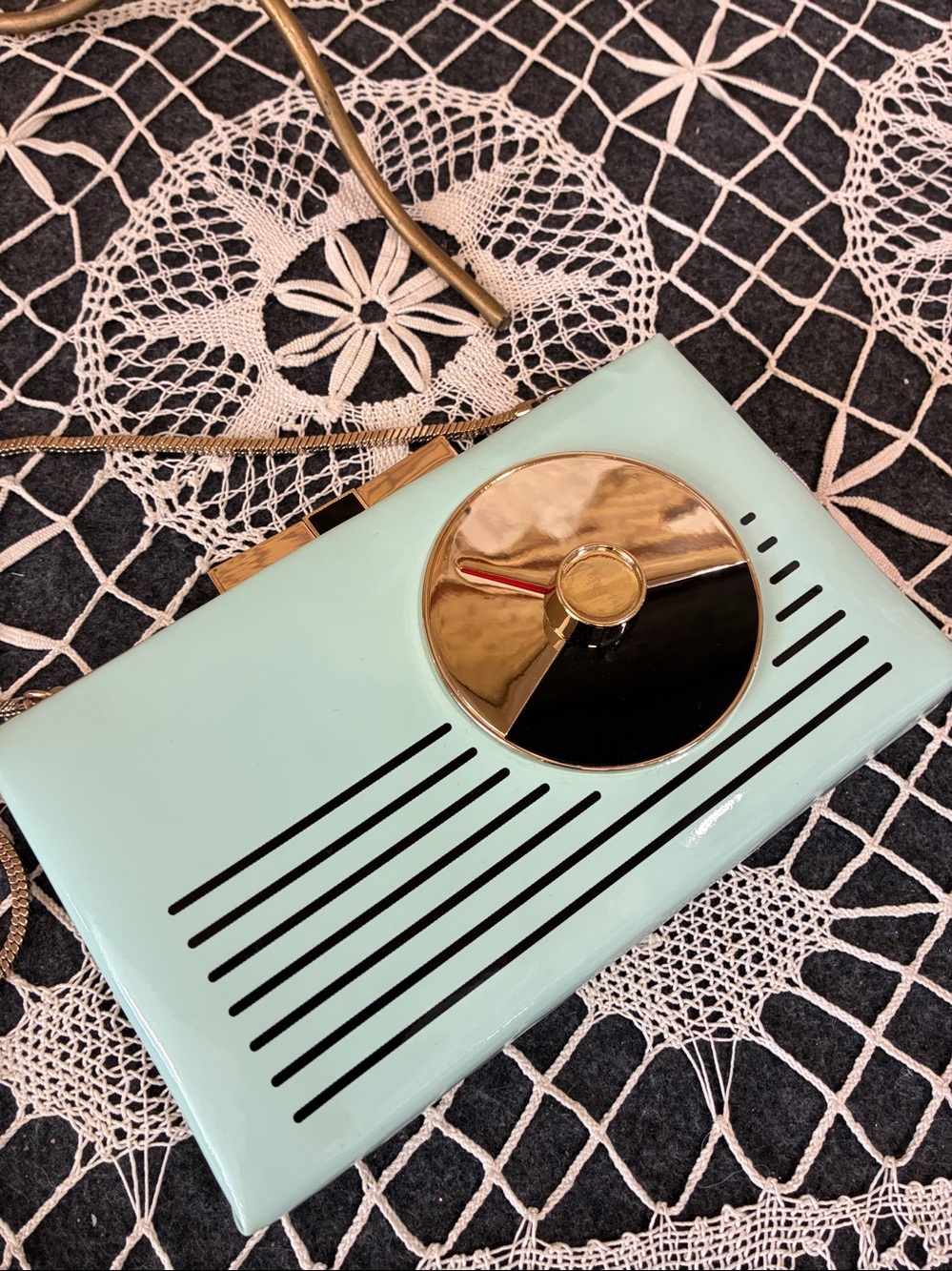 Kate Spade Retro Radio Mint Green Patent Box Clutch/Shoulder Bag Gold Hardware - Picture 9 of 10